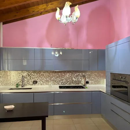 Paola Tatil Evi LʼAquila